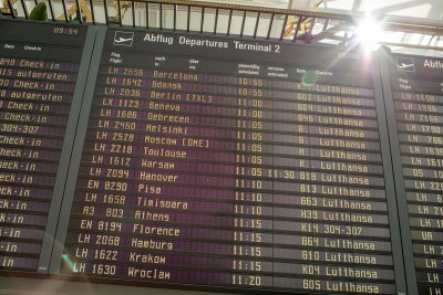Vlieg goedkoper door niet vanuit Schiphol te vertrekken
